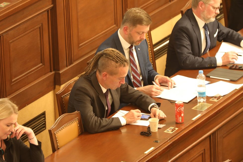 Schůze Sněmovny: Opozice vyvolala hlasování o vyslovení nedůvěry vládě. Ministr pro místní rozvoj Ivan Bartoš (Piráti)(1.9.2022)