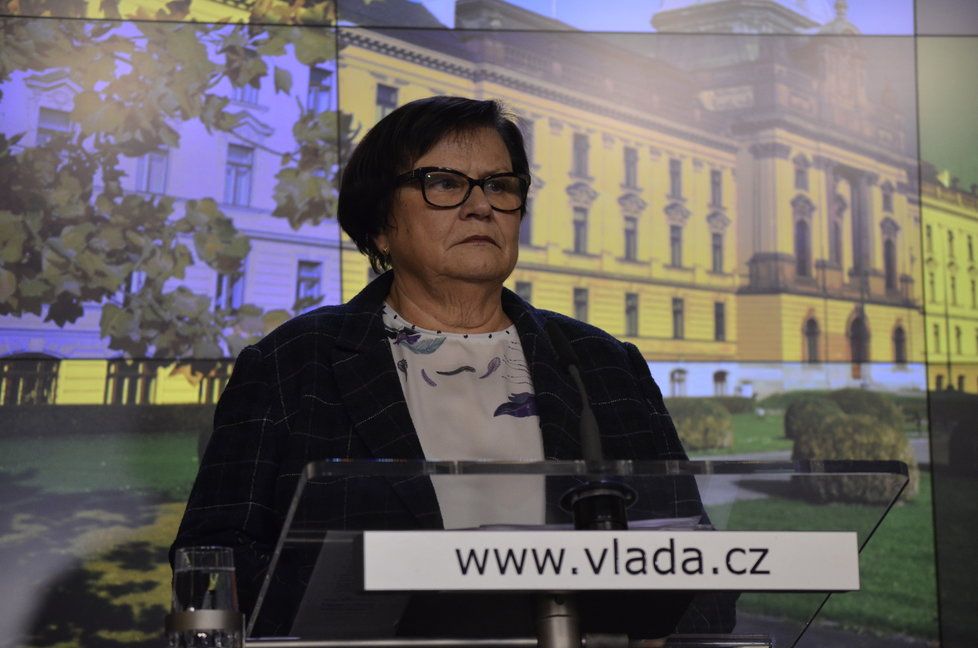 Ministryně spravedlnosti Marie Benešová (za ANO) na tiskové konferenci na Úřadě vlády (9. 12. 2019)