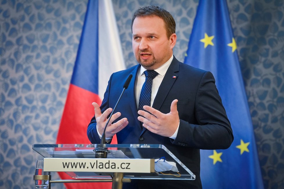 Ministr práce a sociálních věcí Marian Jurečka vystoupil na tiskové konferenci po schůzi vlády (9. 3. 2022)