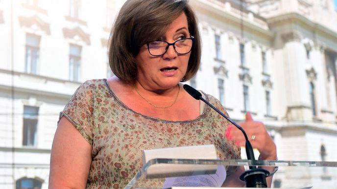 Ministryně financí Alena Schillerová (za ANO)