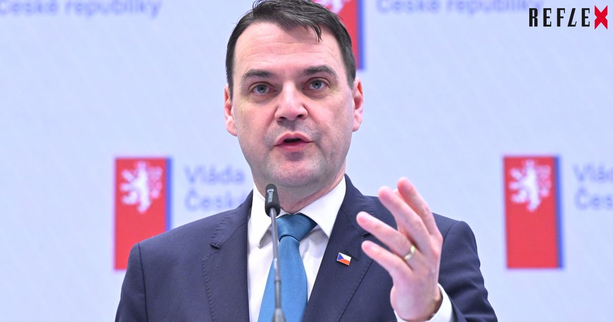 Íránské přehmaty a veletoče. Komunikace vlády je katastrofální, Macinka naštval turisty