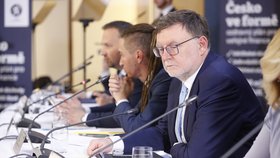 Tisková konference ke konsolidačnímu balíčku: Ministr financí Zbyněk Stanjura (ODS) (11.5.2023)