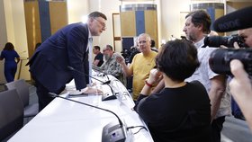 Tisková konference ke konsolidačnímu balíčku: Ministr financí Zbyněk Stanjura (ODS) (11. 5. 2023)