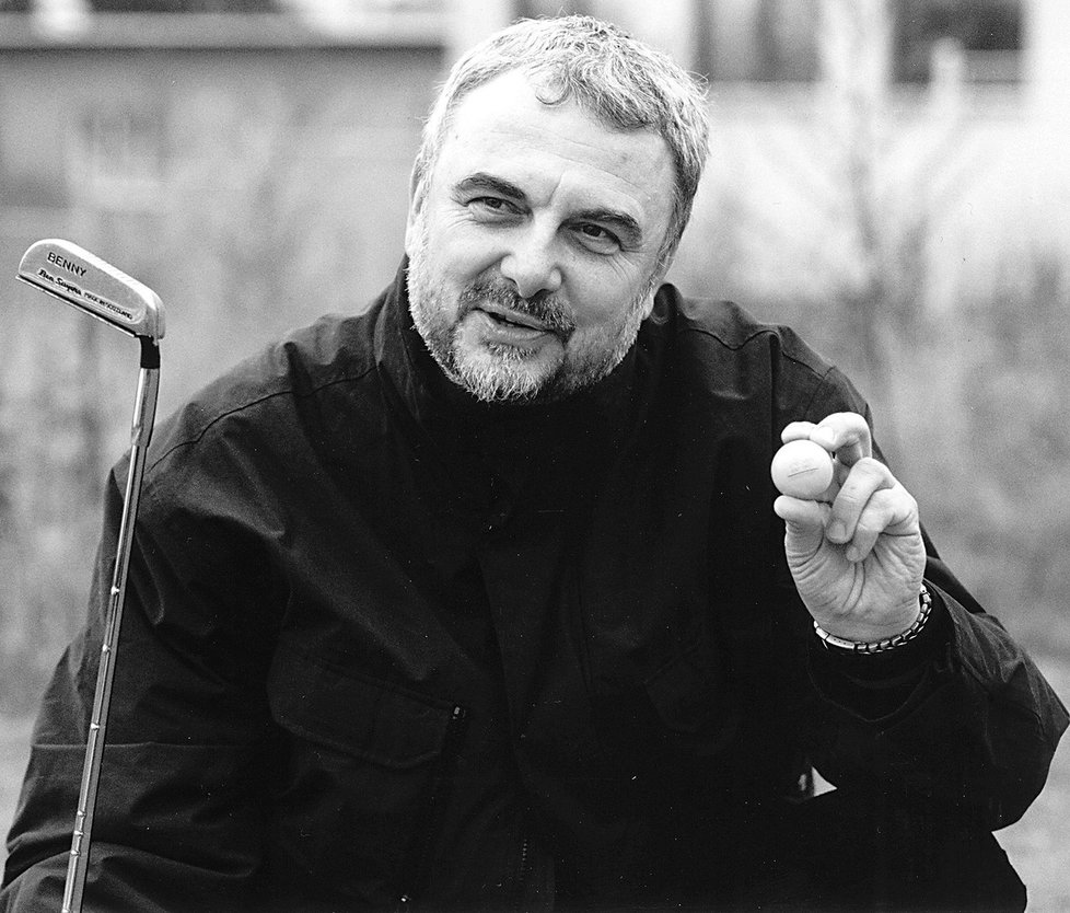 Ve věku 61 let zemřel herec a moderátor Vladimír Čech, kterého proslavil pořad Chcete být milionářem.