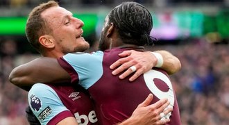 West Ham - Aston Villa 1:1. Dva neuznané góly, Coufal asistoval