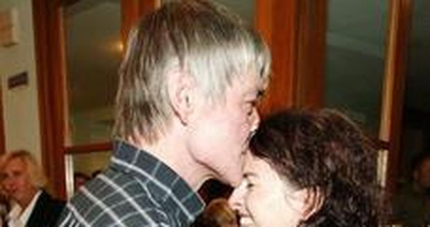 Vladimír Dlouhý s Petrou Jungmanovou v době, kdy čekali dvojčata - rok 2006.