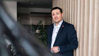 Jsem optimista. Člověk je tvor přizpůsobivý, a když se někde ubere, tak on jinde přidá, říká šéf XTB v České republice Jsem optimista. Člověk je tvor přizpůsobivý, a když se někde ubere, tak on jinde přidá, říká šéf XTB v České republice