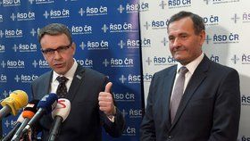 Nový ministr dopravy Vladimír Kremlík (za ANO) a šéf Ředitelství silnic a dálnic (ŘSD) Pavol Kováčik (vpravo)