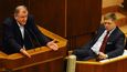 Vladimír Mečiar a Robert Fico ve slovenském parlamentu