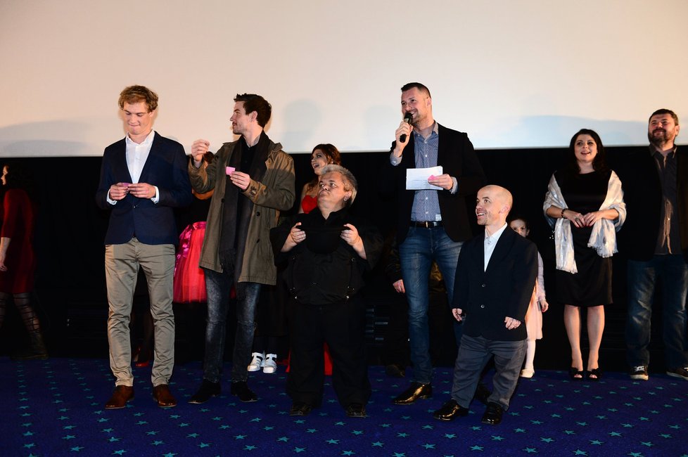 Delegace na premiéře pohádky Řachanda.