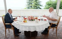 Prezidenti Putin Lukašenko a oznámili: Jaderné zbraně už za měsíc