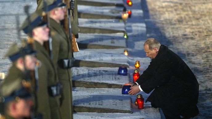 Vladimir Putin během 70. výročí osvobození Osvětimi