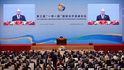 Putin v Číně: Sešel se s prezidentem Si Ťin-pchingem a vystoupil na summitu k nové Hedvábné stezce (18.10.2023)