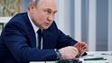 Rusko ve středu přestalo dodávat zemní plyn do Polska a Bulharska. Další země EU mohou následovat. Na snímku ruský prezident Vladimir Putin. Rusko ve středu přestalo dodávat zemní plyn do Polska a Bulharska. Další země EU mohou následovat. Na snímku ruský prezident Vladimir Putin.