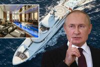 Putinova superjachta změnila jméno a dala se do pohybu. „Kosatku“ se stále nepodařilo zadržet