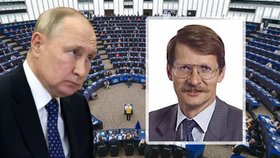 Kreml podle investigativní skupiny OCCRP uplácel českého komunistického europoslance.