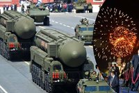 Rozpočet přehlídky: Tajný! Rusové předvedli ohňostroj i superzbraně. Jaké?