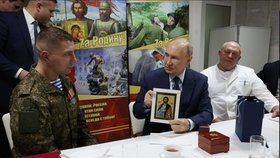 Putinova návštěva ve vojenské nemocnice Mandryka (říjen 2025)