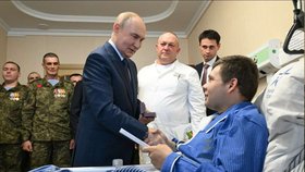 Putinova návštěva ve vojenské nemocnice Mandryka (říjen 2025)