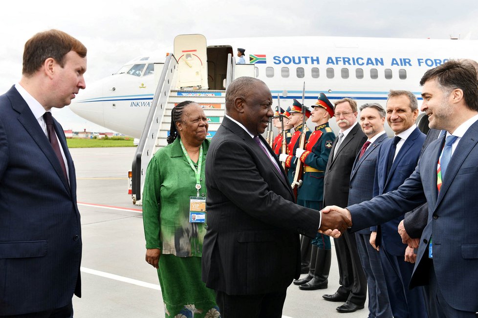 Rusko-africký summit v Petrohradu: Přílet prezidenta JAR Ramaphosy (26.7.2023)