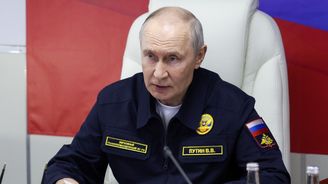 Putinův volební cirkus: Ruský diktátor si sám vybere protivníka i vítěze Putinův volební cirkus: Ruský diktátor si sám vybere protivníka i vítěze