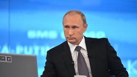 Ruský prezident Vladimir Putin při debatě s občany