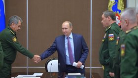 Putin se v Soči setkal před pár dny s generály.