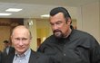 Vladimir Putin a Steven Seagal