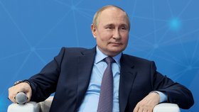 Sarkastický Putin na Petrohradském mezinárodním ekonomickém fóru (9. 6. 2022)