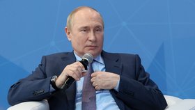 Sarkastický Putin na Petrohradském mezinárodním ekonomickém fóru (9. 6. 2022)
