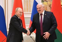 Lukašenko s Putinem po boku: „Jsme spoluagresoři, nejškodlivější lidé na této planetě!“