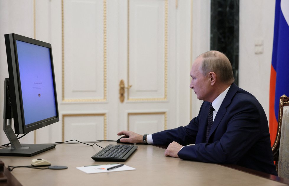 Ruský prezident Vladimir Putin volil online v Moskvě do místních správních orgánů (10. 9. 2022).