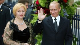 Vladimir Putin se definitivně rozvedl s manželkou Ljudmilou.