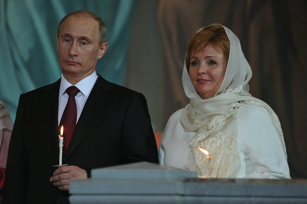 Vladimir Putin a jeho někdejší manželka Ljudmila