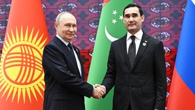 Ruský prezident Putin zavítal do Turkmenistánu (9.10.2026).