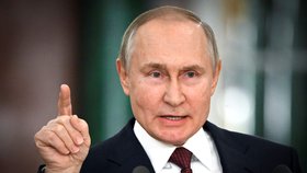 Putin hlásí: Rusko je připravené na jadernou válku. A rozmístí vojáky u hranic s Finskem!