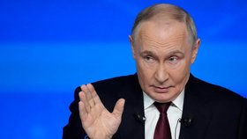 Vladimir Putin v televizním vysílání při odpovídání na dotazy diváků (19.12.2025)
