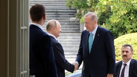 Vladimir Putin přivítal v Soči tureckého prezidenta Erdogana (4.9.2023)