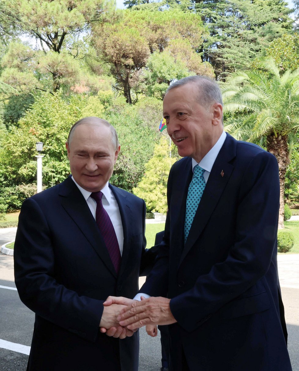 Vladimir Putin přivítal v Soči tureckého prezidenta Erdogana (4. 9. 2023).