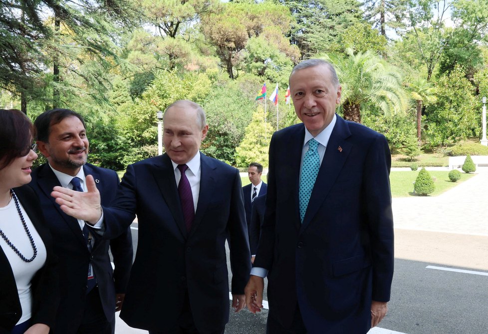 Vladimir Putin přivítal v Soči tureckého prezidenta Erdogana (4. 9. 2023).