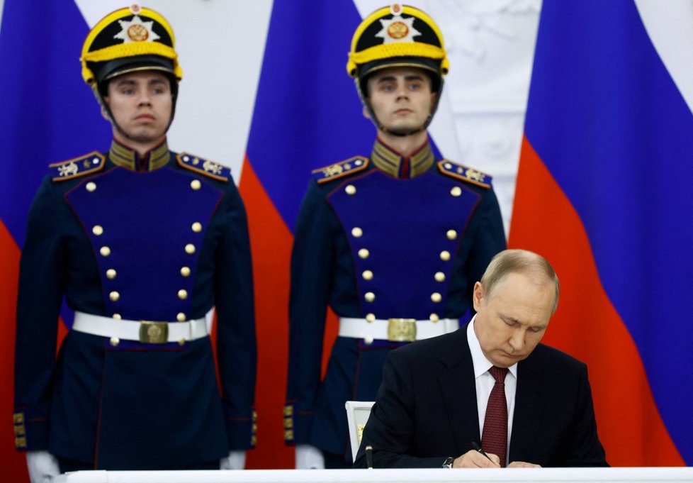 Vladimir Putin na slavnostní ceremonii k anexi ukrajinských území.