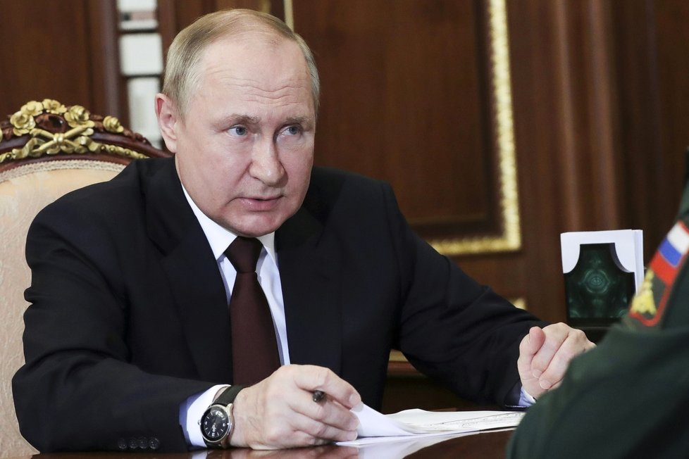Sergej Šojgu na schůzce s Putinem (4. 7. 2022)