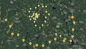 Satelitní snímek zachycující rozmístění pozic protivzdušné obrany v okolí rezidence ruského prezidenta Vladimira Putina u Valdajského jezera. Podle investigativních novinářů zde vzniklo dalších 16 věží, celkem je v oblasti více než 50 obranných pozic. (25. 10. 2026)