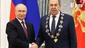 Ruský prezident Vladimir Putin a ministr zahraničí Sergej Lavrov. Ruský prezident Vladimir Putin a ministr zahraničí Sergej Lavrov.