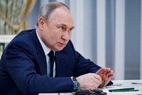 ONLINE: Putin se zúčastní jednání mocných v Indonésii. A Rusko dá miliardy na letadla