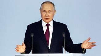 Jefim Fištejn: Putin Rusům nabízí novou civilizaci. Nic z toho ale není pravda