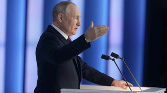 Rusko pozastavuje svoji účast v jaderných dohodách, oznámil Putin ve svém projevu k válce na Ukrajině