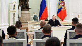 Vladimir Putin na setkání s ruskými vojáky (27. 6. 2023)