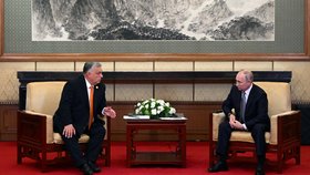 Vladimir Putin v Číně: Setkal se i s maďarským premiérem Viktorem Orbánem (17. 10. 2023).