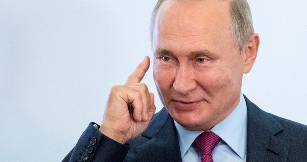 Putin chce mít vlastní Wikipedii. Za „hodnověrné“ informace zaplatí stovky milionů